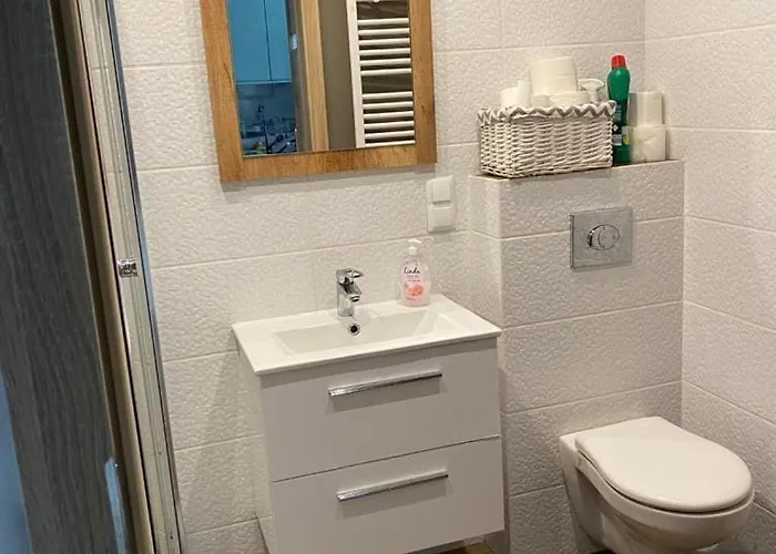 Near Center I Parking Apartamento Poznan